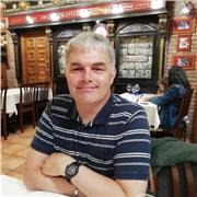 Doy clases de conversación en inglés y escolar